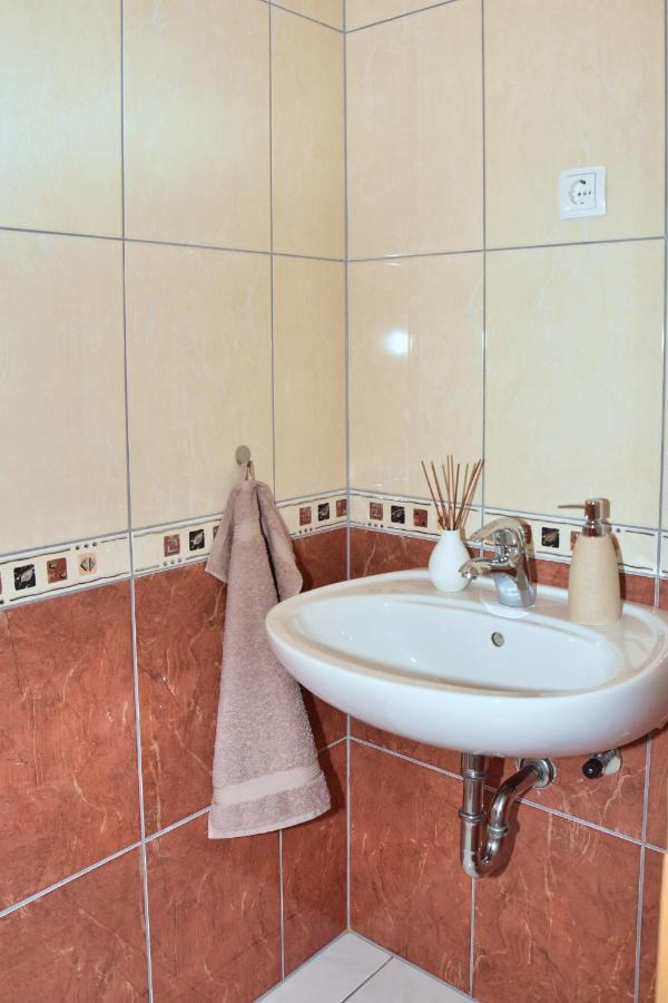 Apartman Buongiorno 亚伊采 外观 照片