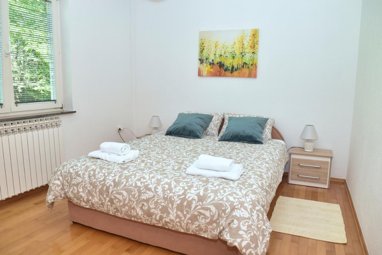 Apartman Buongiorno 亚伊采 外观 照片