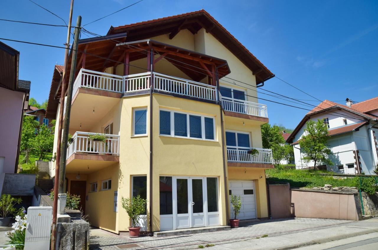 Apartman Buongiorno 亚伊采 外观 照片